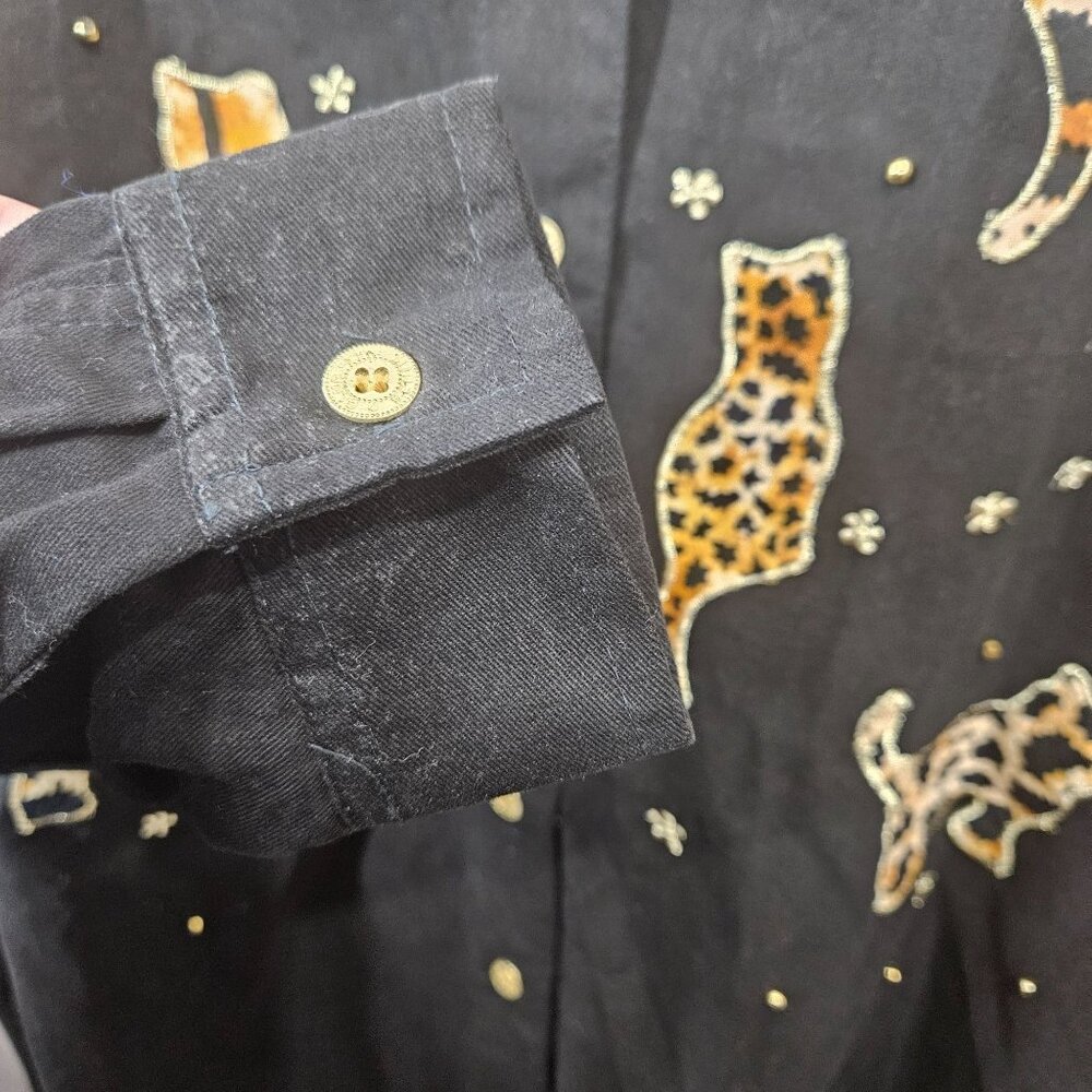 Club Z Denim Button-Up Shirt Women Plus 2X Cats Leopard Gold Appliqué V Neck - Picture 4 of 10